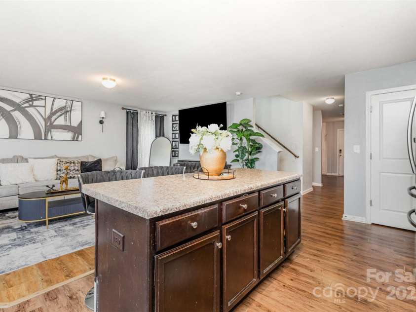 1029 Sundance Drive, Gastonia, NC 28054.  MLS# CAR4303108, YatesRealty ID 83. 