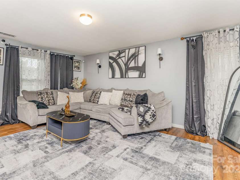 1029 Sundance Drive, Gastonia, NC 28054.  MLS# CAR4303108, YatesRealty ID 83. 