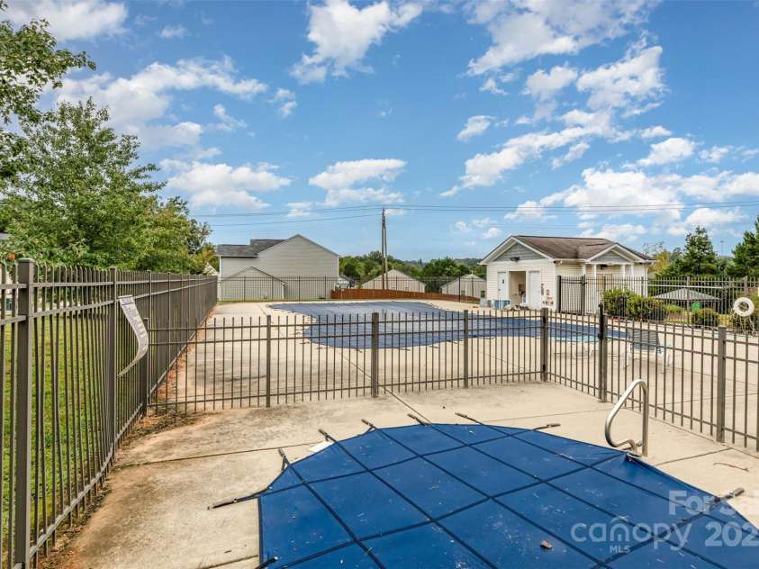 1029 Sundance Drive, Gastonia, NC 28054.  MLS# CAR4303108, YatesRealty ID 83. 