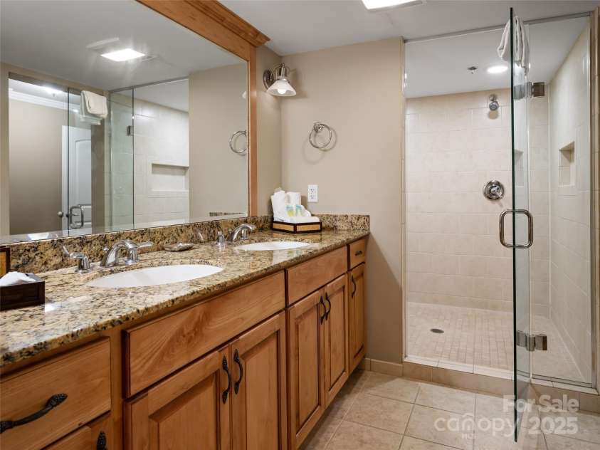 118 Bowling Park Road, Asheville, NC 28803.  MLS# CAR4128306, YatesRealty ID 83. 