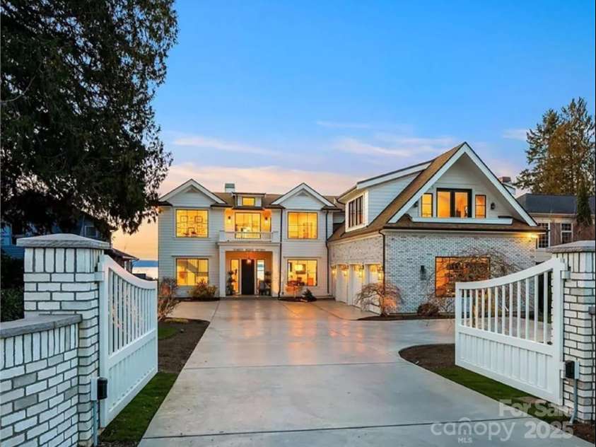 9490 Sherrills Ford Road, Terrell, NC 28682.  MLS# CAR4277993, YatesRealty ID 83. 