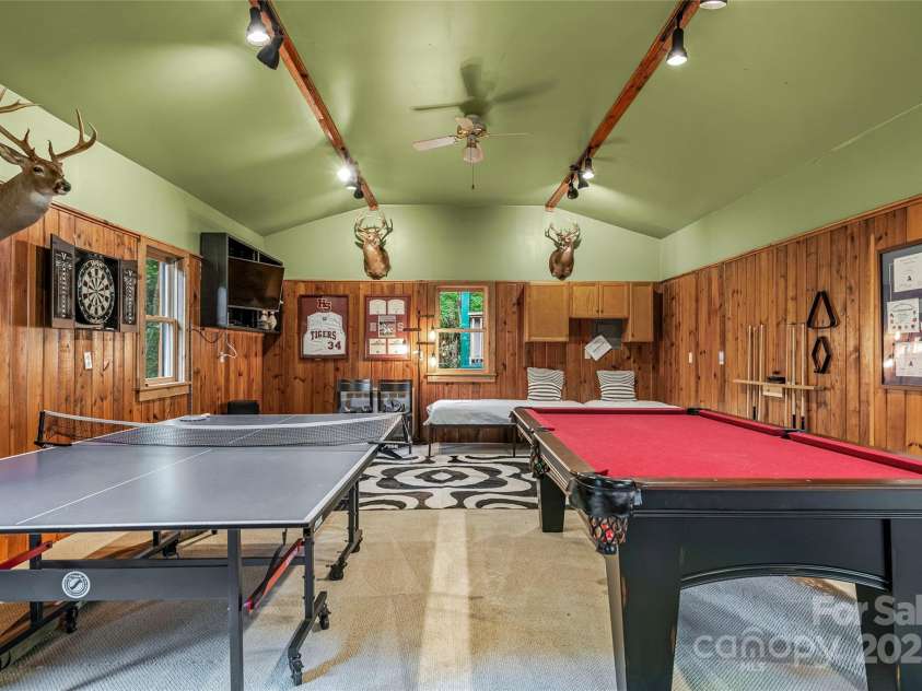 18 Hummingbird Hill, Black Mountain, NC 28711.  MLS# CAR4136784, YatesRealty ID 830. 