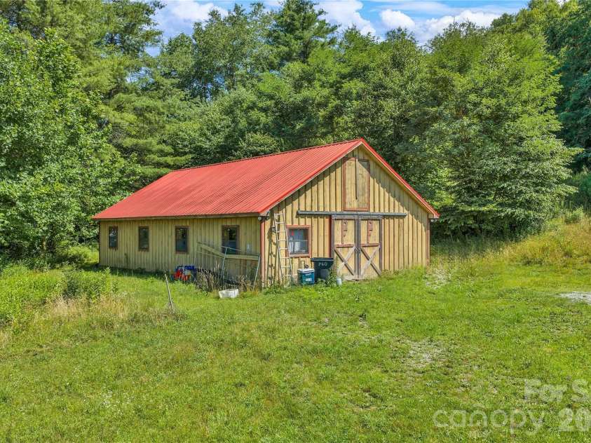 3606 NC Highway 194 None, Sugar Grove, NC 28679.  MLS# CAR4327655, YatesRealty ID 830. Large, usable barn!