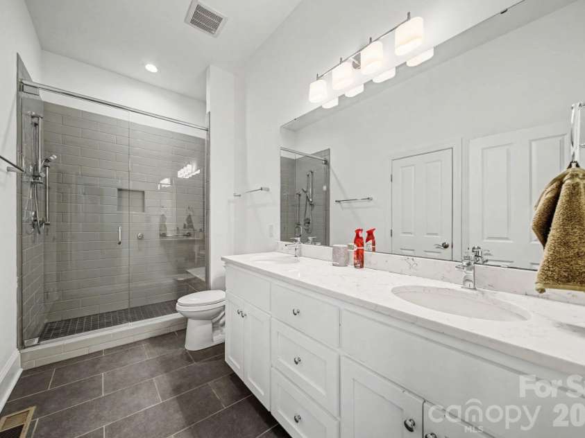1296 Ben Black Road, Midland, NC 28107.  MLS# CAR4349291, YatesRealty ID 8300. Bathroom #2