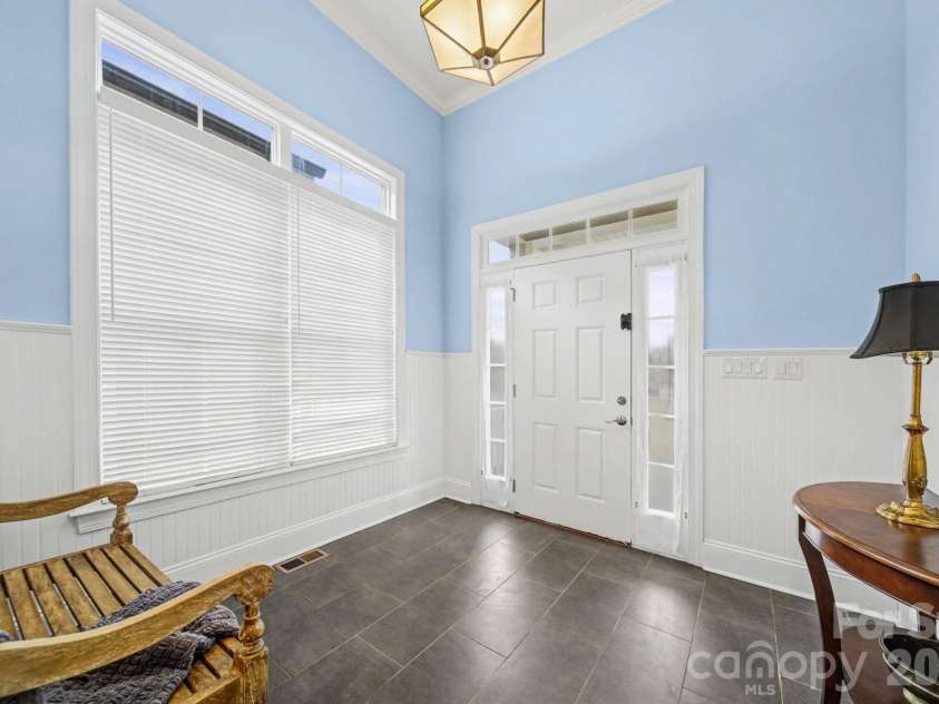 1296 Ben Black Road, Midland, NC 28107.  MLS# CAR4349291, YatesRealty ID 8300. Foyer at front door entry