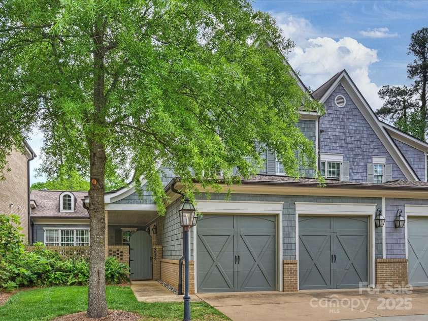 2616 Colton Drive, Charlotte, NC 28211.  MLS# CAR4245774, YatesRealty ID 8300. Front Exterior