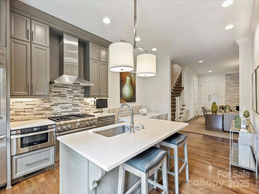 2616 Colton Drive, Charlotte, NC 28211.  MLS# CAR4245774, YatesRealty ID 8300. Kitchen
