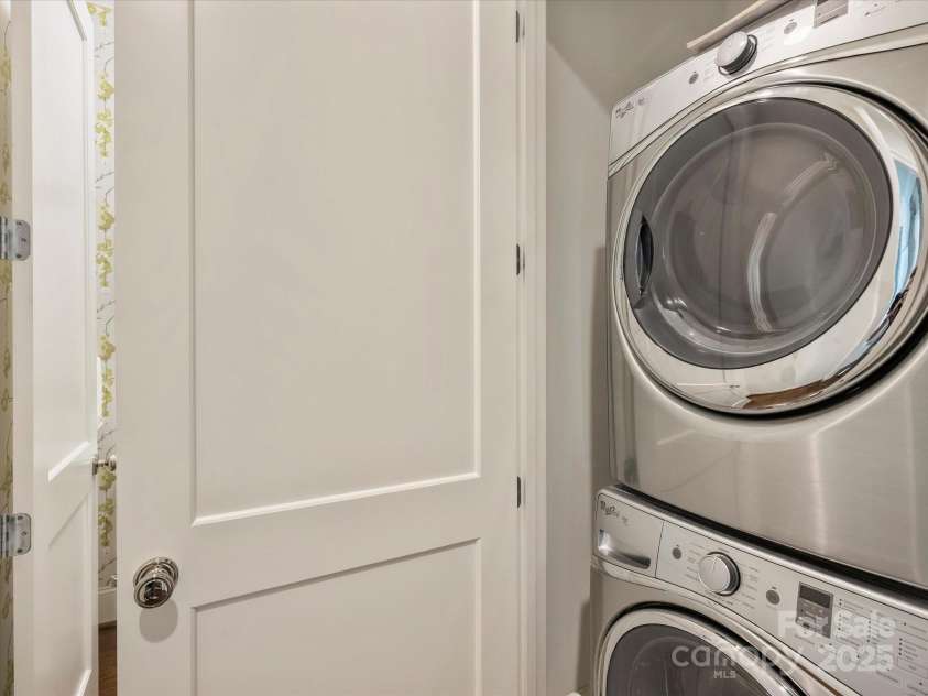 2616 Colton Drive, Charlotte, NC 28211.  MLS# CAR4245774, YatesRealty ID 8300. Laundry