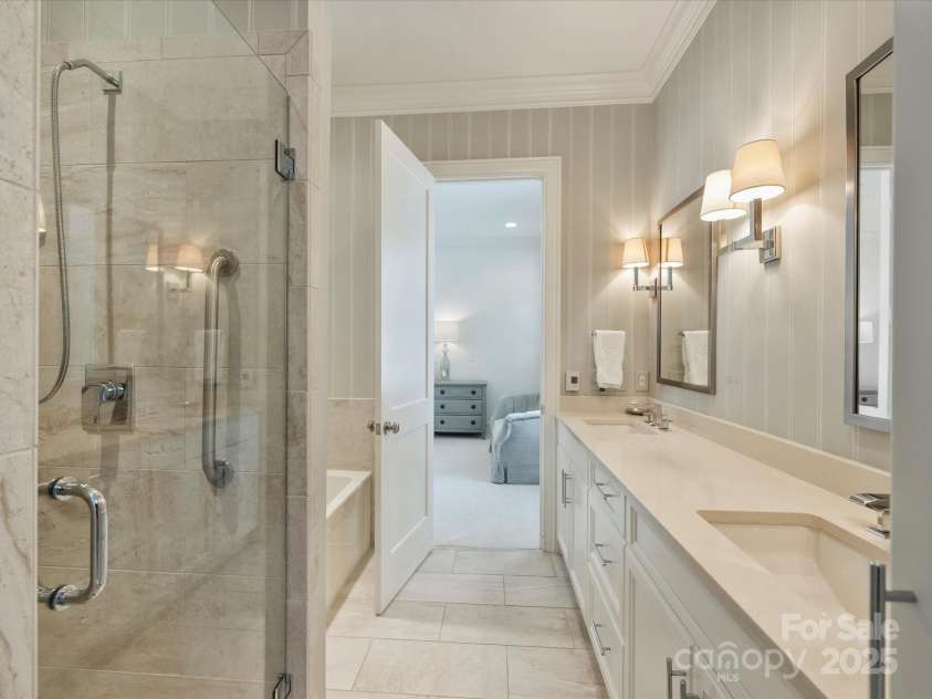 2616 Colton Drive, Charlotte, NC 28211.  MLS# CAR4245774, YatesRealty ID 8300. Primary Bathroom
