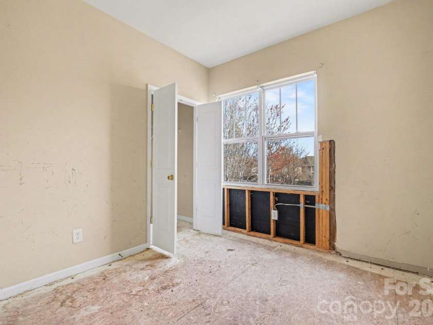 4008 Wilgrove Way Drive, Charlotte, NC 28213.  MLS# CAR4355003, YatesRealty ID 8301. 