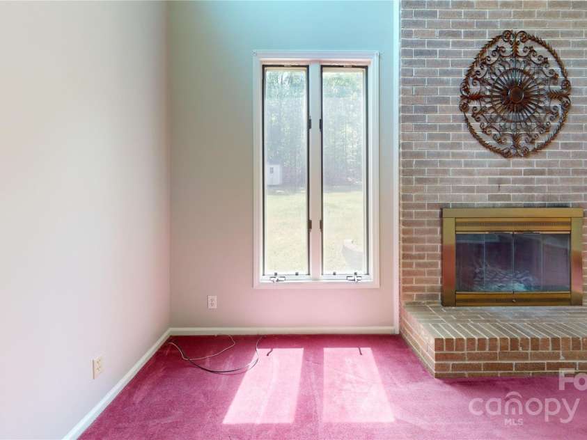 611 Stowe Road, Clover, SC 29710.  MLS# CAR4249754, YatesRealty ID 8302. 