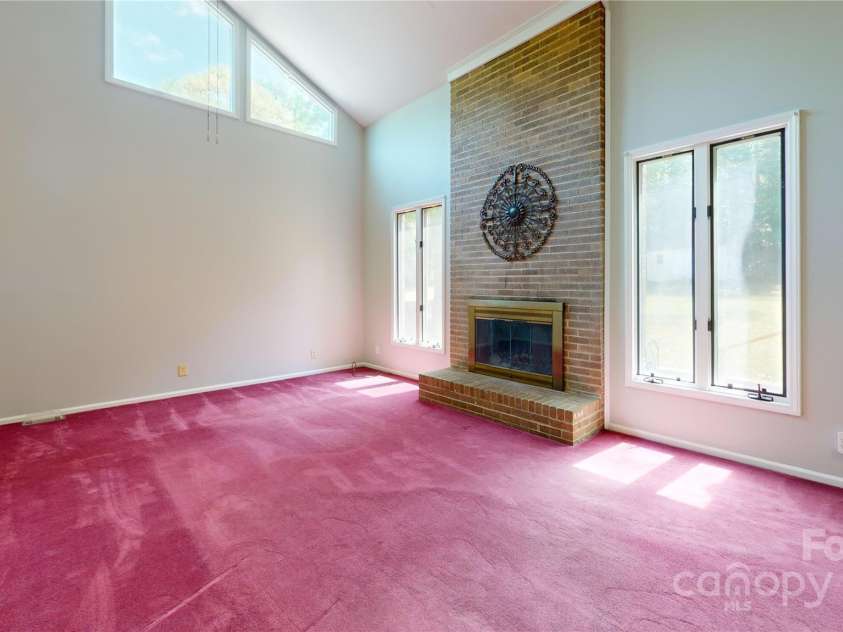 611 Stowe Road, Clover, SC 29710.  MLS# CAR4249754, YatesRealty ID 8302. Family Room