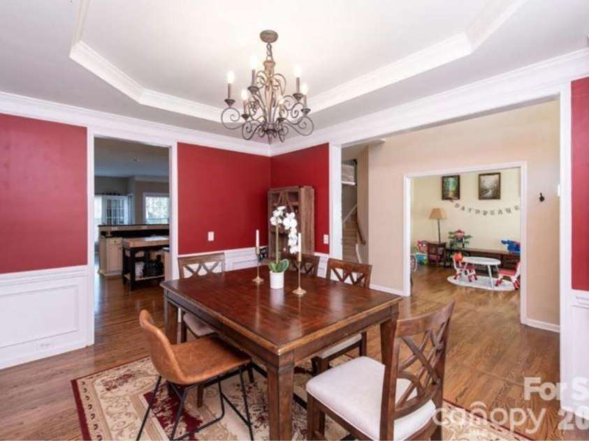 6610 Olmsford Drive, Huntersville, NC 28078.  MLS# CAR4355491, YatesRealty ID 8302. 