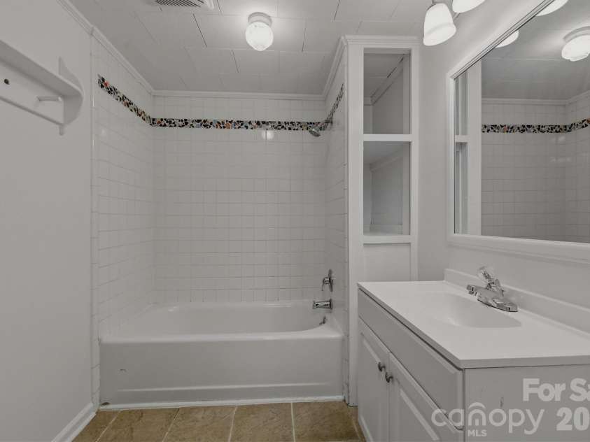112 Myrtle Street, Morganton, NC 28655.  MLS# CAR4337598, YatesRealty ID 8303. 