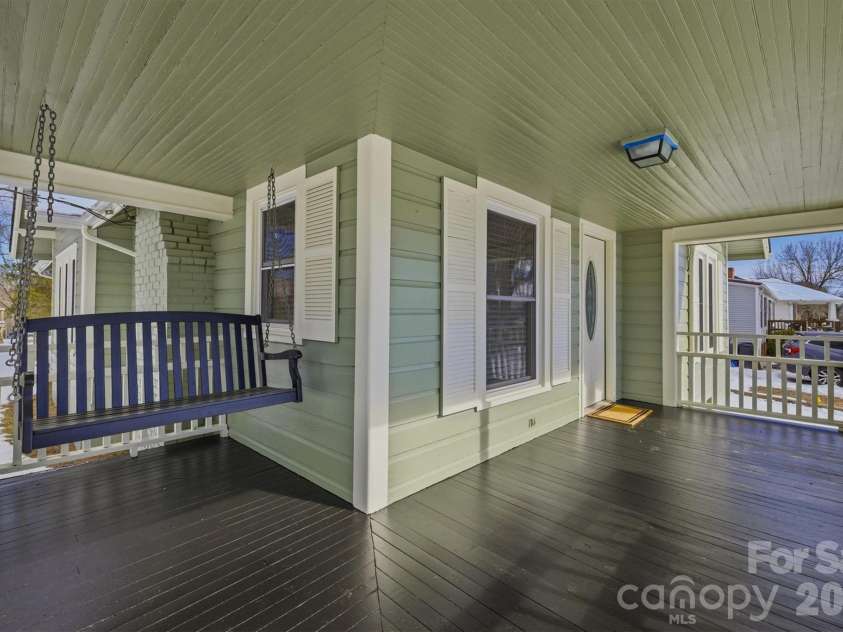 112 Myrtle Street, Morganton, NC 28655.  MLS# CAR4337598, YatesRealty ID 8303. 