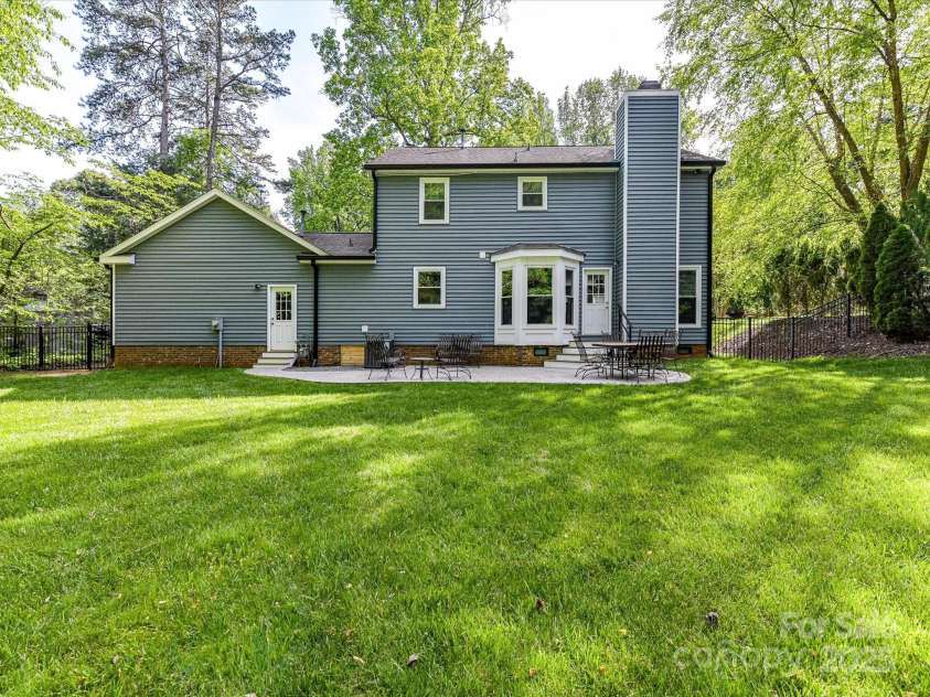 104 Aurora Lane, Huntersville, NC 28078.  MLS# CAR4248612, YatesRealty ID 8304. 