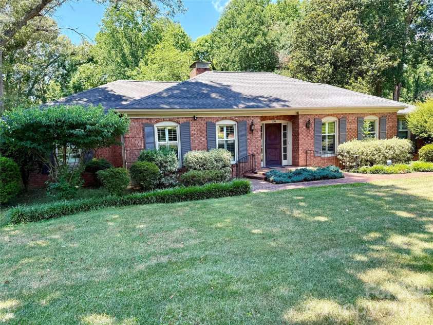 136 Mimosa Hills Drive, Morganton, NC 28655.  MLS# CAR4400765, YatesRealty ID 8304. 