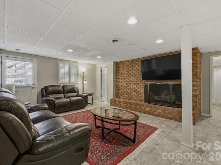 136 Mimosa Hills Drive, Morganton, NC 28655.  MLS# CAR4400765, YatesRealty ID 8304. 