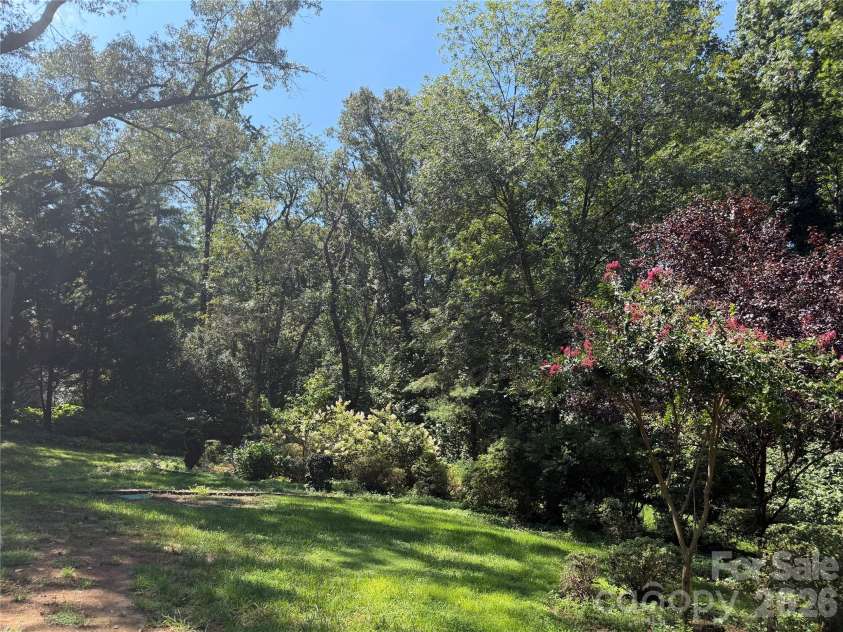 136 Mimosa Hills Drive, Morganton, NC 28655.  MLS# CAR4400765, YatesRealty ID 8304. 
