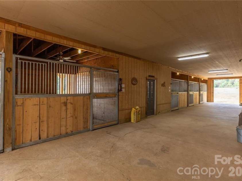 204 Violet Ridge, Lowgap, NC 27024.  MLS# CAR4335241, YatesRealty ID 8305. 