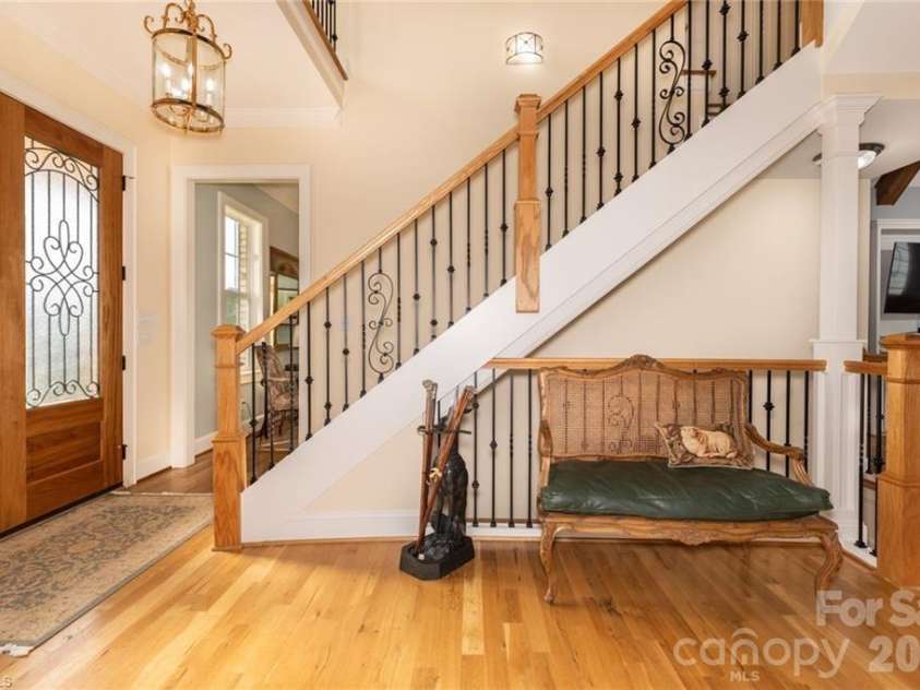 204 Violet Ridge, Lowgap, NC 27024.  MLS# CAR4335241, YatesRealty ID 8305. 