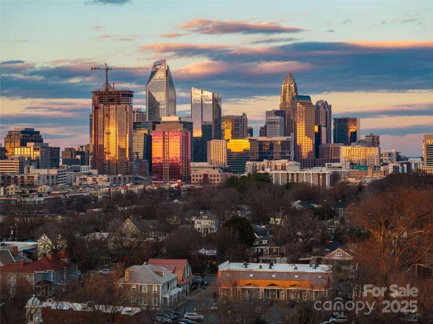 287 McDonald Avenue, Charlotte, NC 28203.  MLS# CAR4220329, YatesRealty ID 8306. 