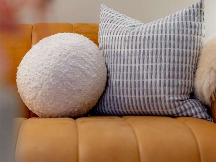 287 McDonald Avenue, Charlotte, NC 28203.  MLS# CAR4220329, YatesRealty ID 8306. 