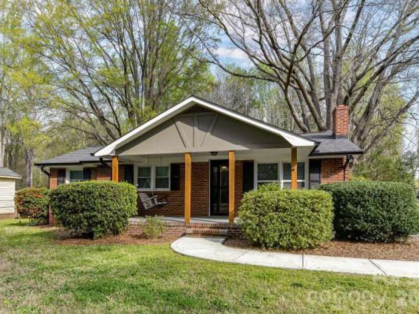 7714 Old Waxhaw Monroe Road, Waxhaw, NC 28173.  MLS# CAR4355316, YatesRealty ID 8306. 