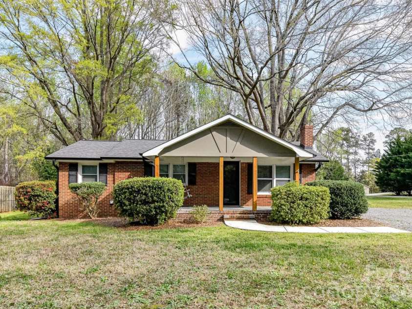 7714 Old Waxhaw Monroe Road, Waxhaw, NC 28173.  MLS# CAR4355316, YatesRealty ID 8306. 