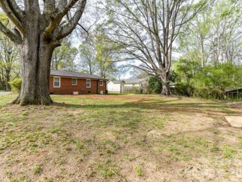 7714 Old Waxhaw Monroe Road, Waxhaw, NC 28173.  MLS# CAR4355316, YatesRealty ID 8306. 
