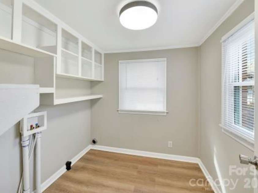 7714 Old Waxhaw Monroe Road, Waxhaw, NC 28173.  MLS# CAR4355316, YatesRealty ID 8306. Laundry Room
