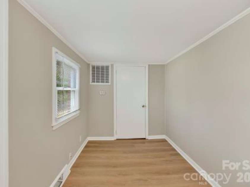 7714 Old Waxhaw Monroe Road, Waxhaw, NC 28173.  MLS# CAR4355316, YatesRealty ID 8306. Office