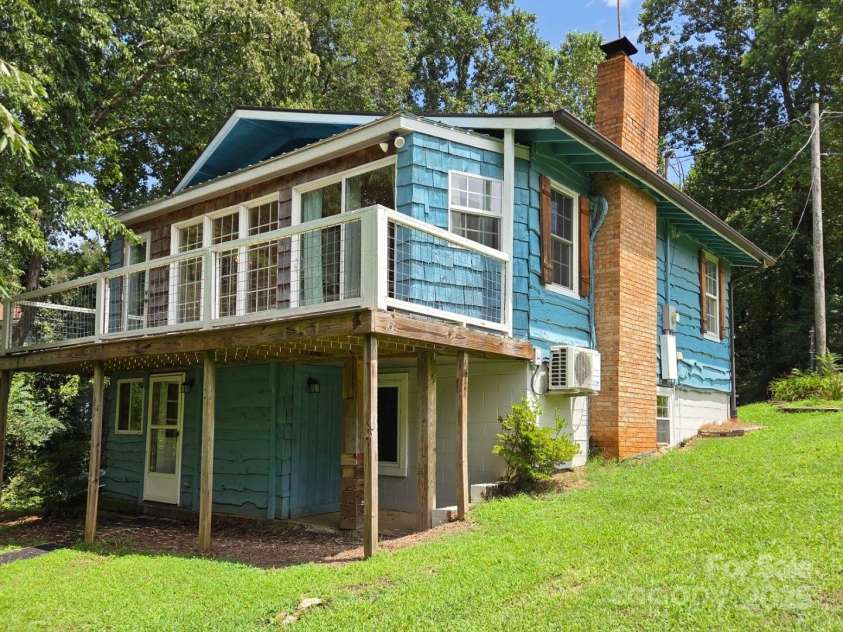 198 Clouse Lane, Taylorsville, NC 28681.  MLS# CAR4287714, YatesRealty ID 8307. 