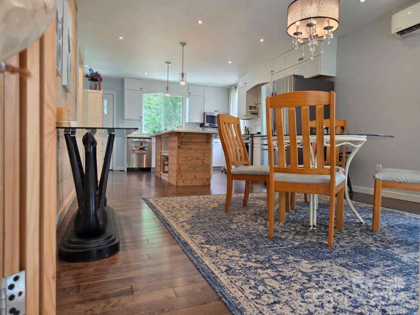 198 Clouse Lane, Taylorsville, NC 28681.  MLS# CAR4287714, YatesRealty ID 8307. 