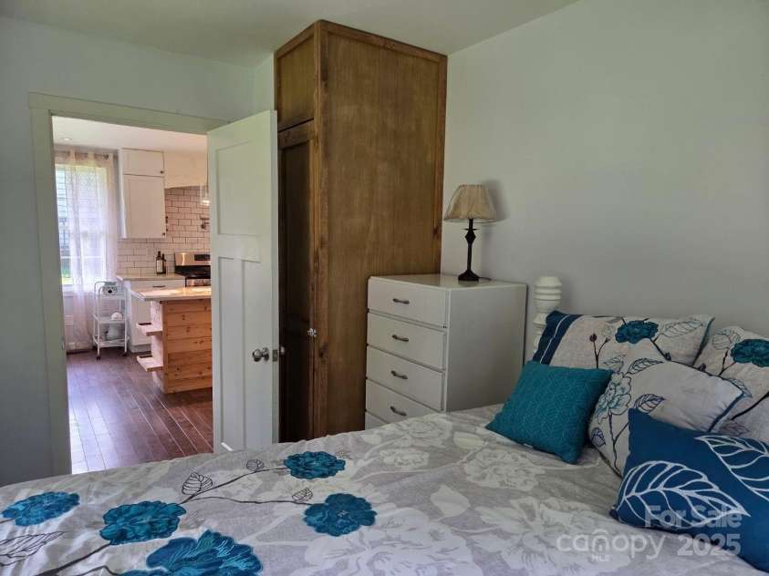 198 Clouse Lane, Taylorsville, NC 28681.  MLS# CAR4287714, YatesRealty ID 8307. 