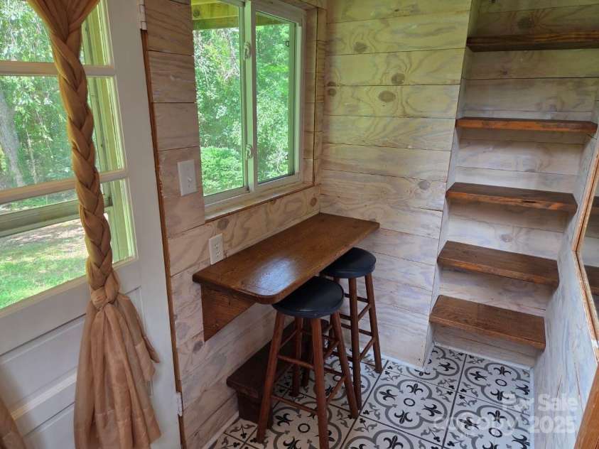 198 Clouse Lane, Taylorsville, NC 28681.  MLS# CAR4287714, YatesRealty ID 8307. 