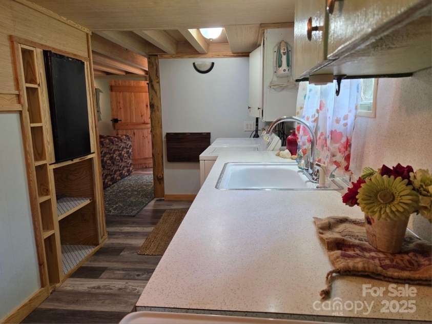 198 Clouse Lane, Taylorsville, NC 28681.  MLS# CAR4287714, YatesRealty ID 8307. 