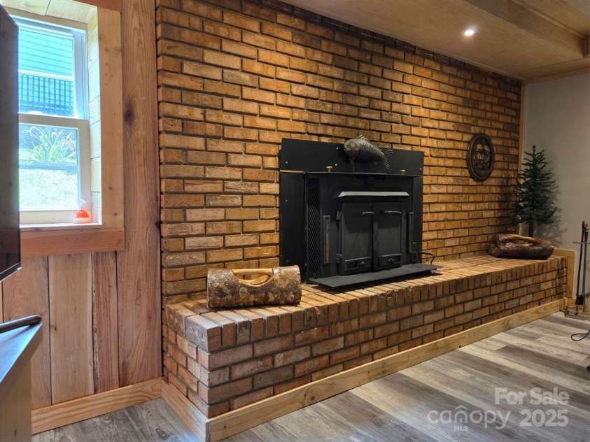 198 Clouse Lane, Taylorsville, NC 28681.  MLS# CAR4287714, YatesRealty ID 8307. 