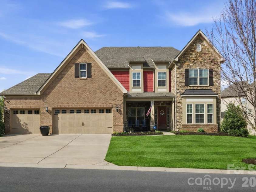 500 Brier Knob Drive, Fort Mill, SC 29715.  MLS# CAR4350914, YatesRealty ID 8307. 