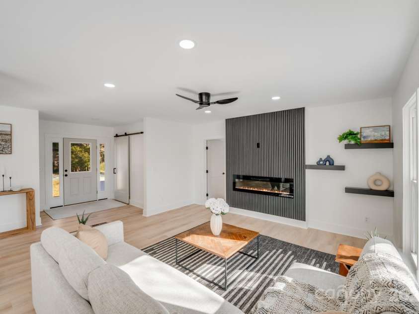 10512 Roseberry Court, Charlotte, NC 28277.  MLS# CAR4215414, YatesRealty ID 8308. 