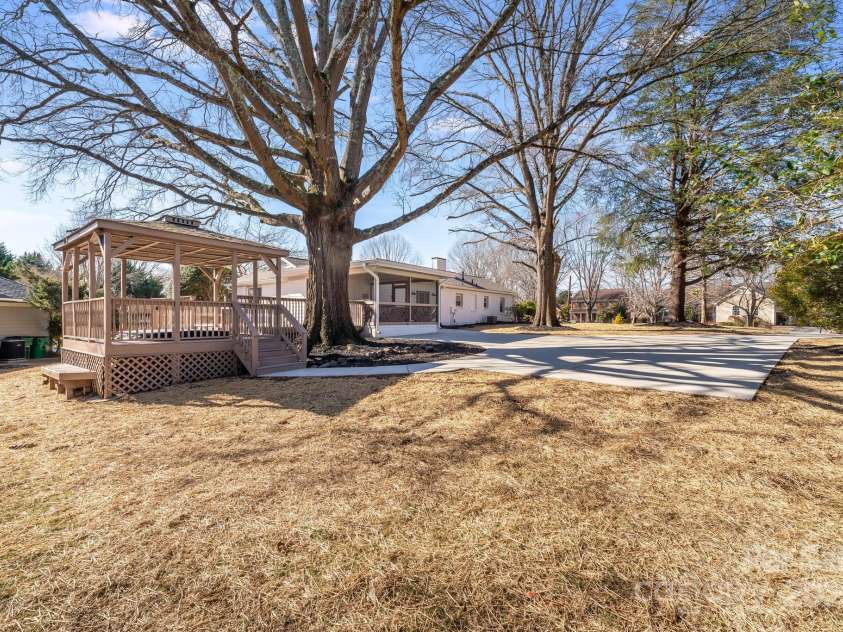 10512 Roseberry Court, Charlotte, NC 28277.  MLS# CAR4215414, YatesRealty ID 8308. Gazebo