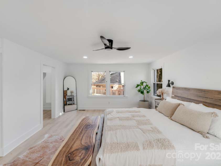 10512 Roseberry Court, Charlotte, NC 28277.  MLS# CAR4215414, YatesRealty ID 8308. Primary Bedroom