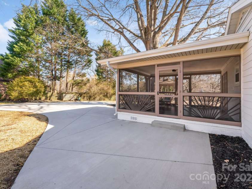 10512 Roseberry Court, Charlotte, NC 28277.  MLS# CAR4215414, YatesRealty ID 8308. Screened in porch