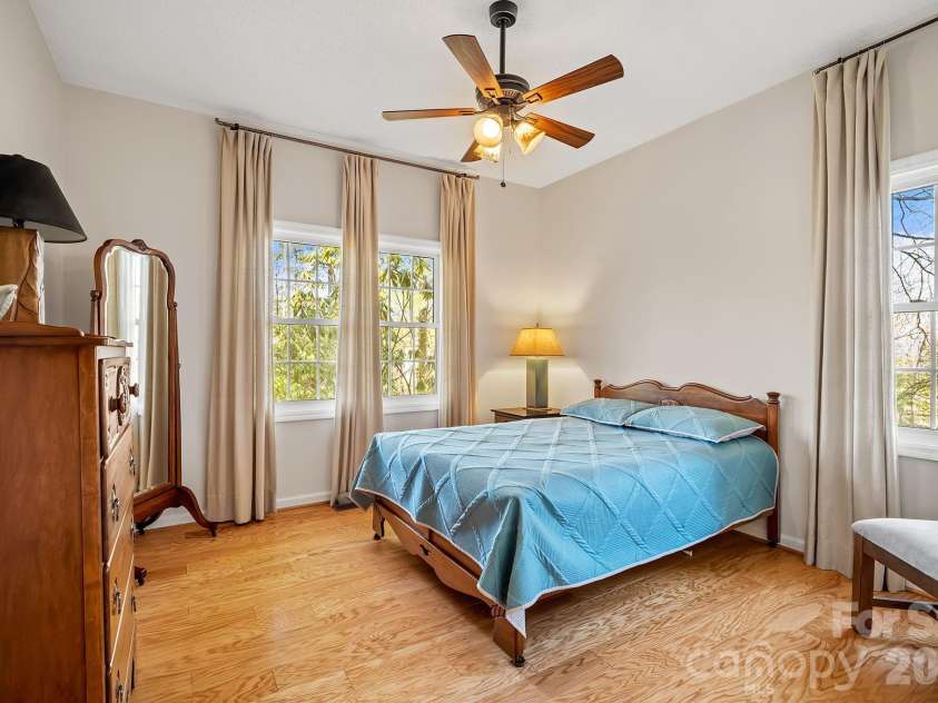306 Croydon Drive, Hendersonville, NC 28791.  MLS# CAR4358919, YatesRealty ID 8309. 