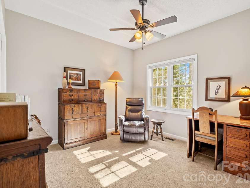 306 Croydon Drive, Hendersonville, NC 28791.  MLS# CAR4358919, YatesRealty ID 8309. 