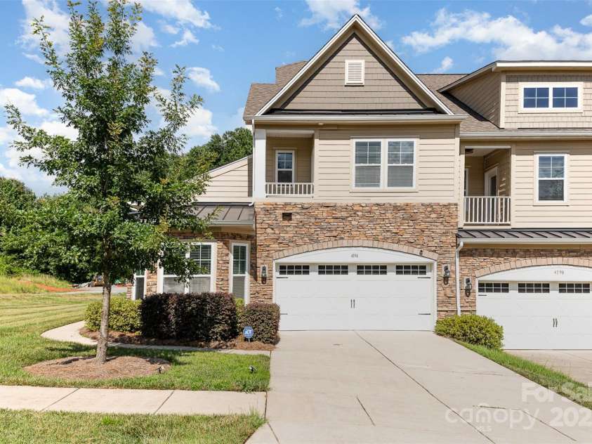 4194 La Crema Drive, Charlotte, NC 28214.  MLS# CAR4219984, YatesRealty ID 8309. 