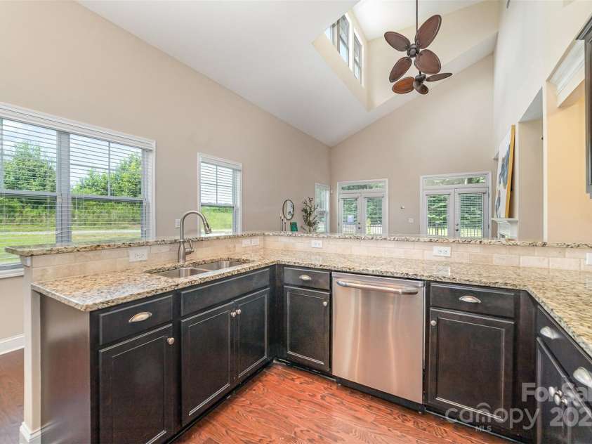 4194 La Crema Drive, Charlotte, NC 28214.  MLS# CAR4219984, YatesRealty ID 8309. 