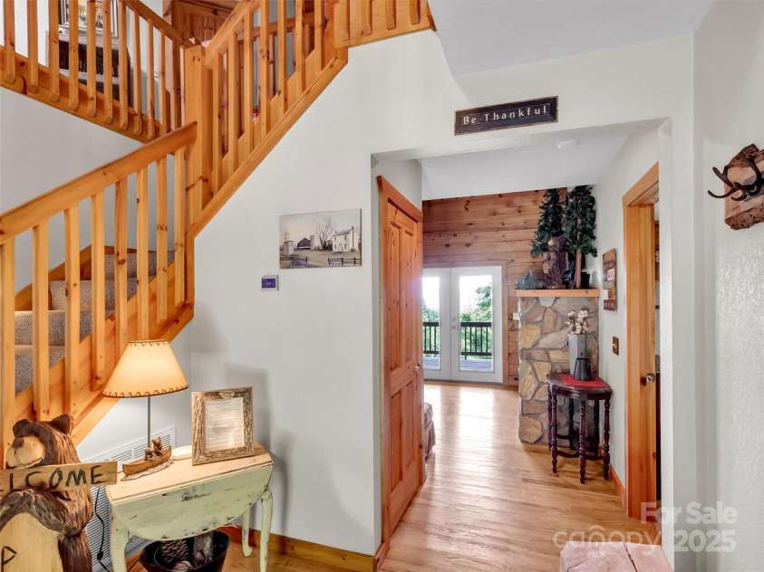 1064 Point Of View Drive, Waynesville, NC 28785.  MLS# CAR4277940, YatesRealty ID 831. 