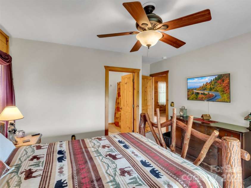 1064 Point Of View Drive, Waynesville, NC 28785.  MLS# CAR4277940, YatesRealty ID 831. 