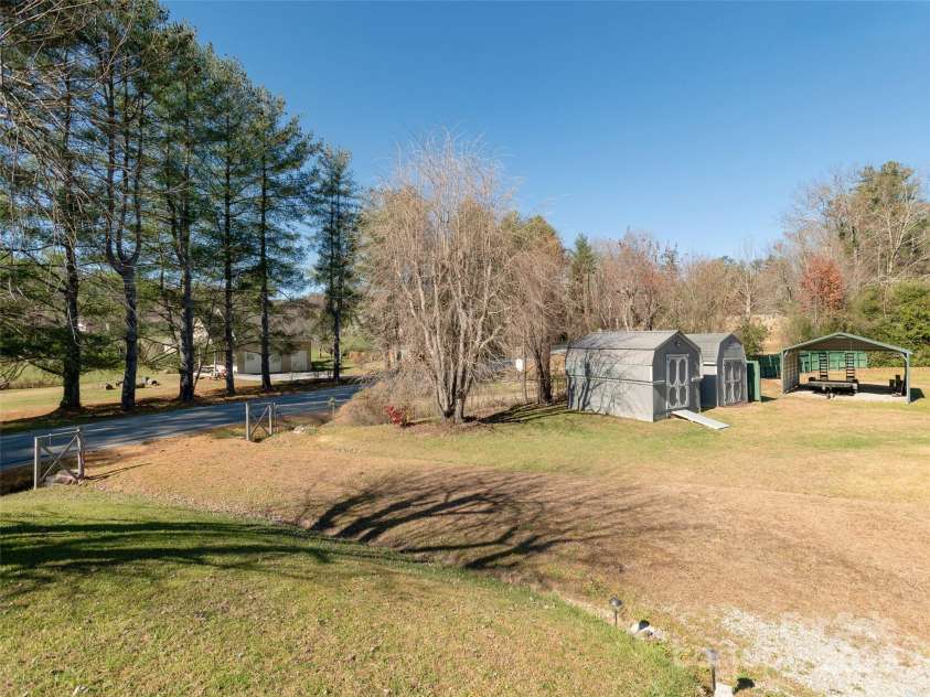 3021 Kanuga Road, Hendersonville, NC 28739.  MLS# CAR4323092, YatesRealty ID 831. 